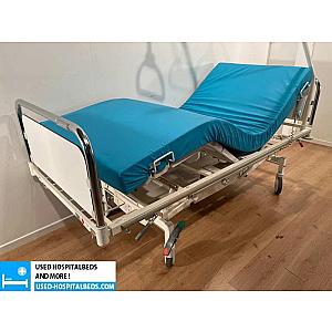 3 Sections Electrical Hospital Bed Praktika Plus de Luxe 50A
