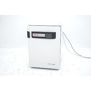CO2 incubator Heracell VIOS 160i