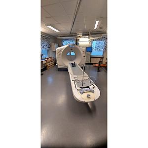 Discovery CT750 HD CT Scanner