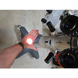 Microscópio OPMI LUMERA T